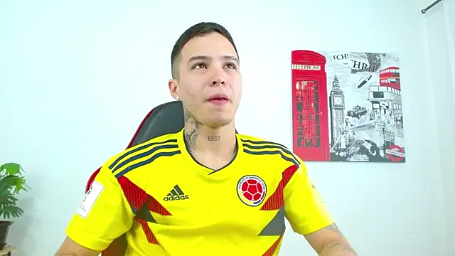 Cumandres18 online show from June 17, 3:24 pm