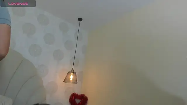 Snapshot of GIANAMILLER6 chatting on March 5, 12:12 pm GIANAMILLER6 online show from March 5, 12:12 pm