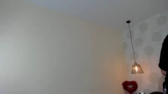 Snapshot of GIANAMILLER6 chatting on March 19, 11:58 am GIANAMILLER6 online show from March 19, 11:58 am