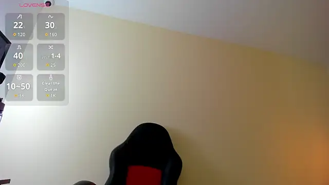 Snapshot of GIANAMILLER6 chatting on April 6, 12:17 pm GIANAMILLER6 online show from April 6, 12:17 pm