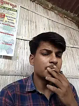 Snapshot of KaranSingh0m chatting on May 24, 6:51 am KaranSingh0m online show from May 24, 6:51 am