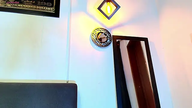 Snapshot of catalina_santana20 chatting on February 17, 3:40 pm catalina santana20 online show from February 17, 3:40 pm