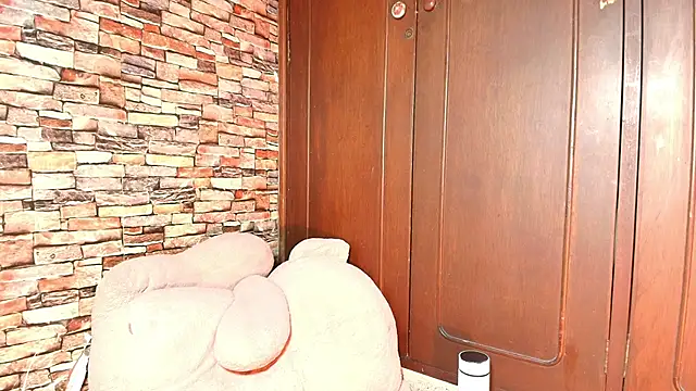 Snapshot of catalina_santana20 chatting on March 8, 2:04 am catalina santana20 online show from March 8, 2:04 am