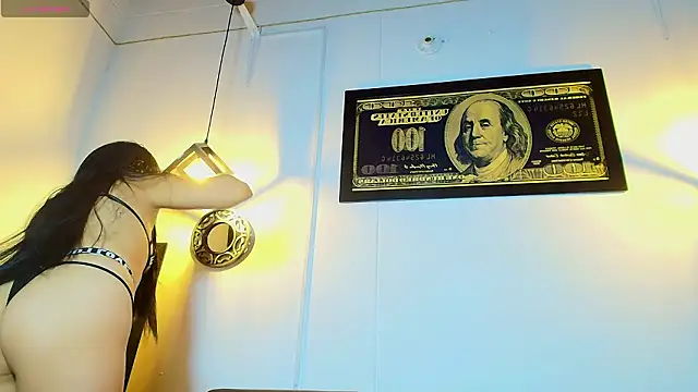 Snapshot of catalina_santana20 chatting on March 18, 5:16 pm catalina santana20 online show from March 18, 5:16 pm