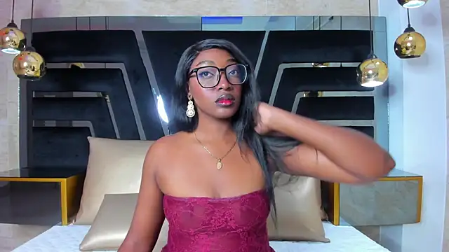 Snapshot of YallianaBrooks chatting on March 19, 12:42 pm YallianaBrooks online show from March 19, 12:42 pm