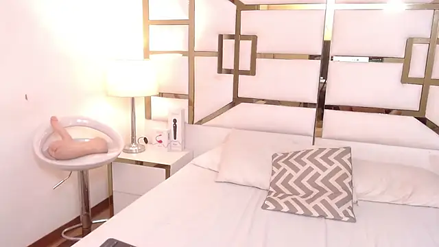 Snapshot of AnniieCarther chatting on October 21, 11:55 am AnniieCarther online show from October 21, 11:55 am