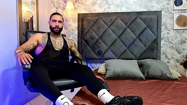 Apolo rousse1 online show from September 19, 10:43 pm