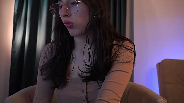 Snapshot of Auralea chatting on March 27, 3:12 am Auralea online show from March 27, 3:12 am