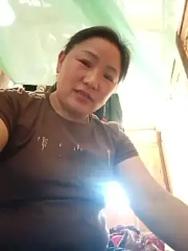 Snapshot of Mptrangp chatting on April 3, 6:44 am Mptrangp online show from April 3, 6:44 am