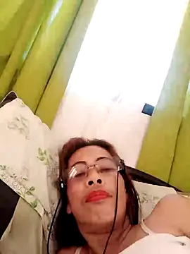 Snapshot of Mayumie05 chatting on March 21, 8:19 am Mayumie05 online show from March 21, 8:19 am