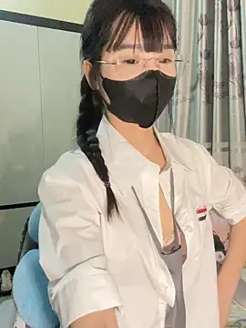 Dior baby online show from December 17, 1:28 pm