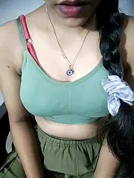 Snapshot of Nikita-Singh88 chatting on October 5, 5:17 am Nikita-Singh88 online show from October 5, 5:17 am