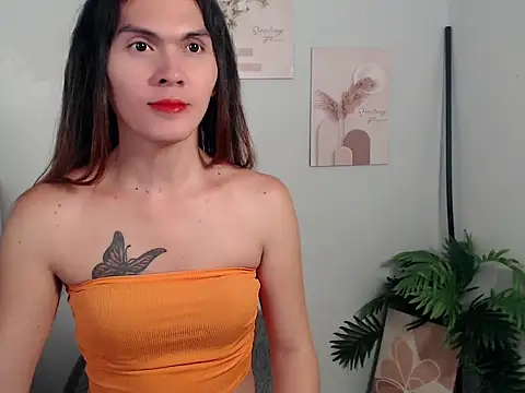 Snapshot of Pinkyweb_03 chatting on April 1, 6:16 pm Pinkyweb 03 online show from April 1, 6:16 pm