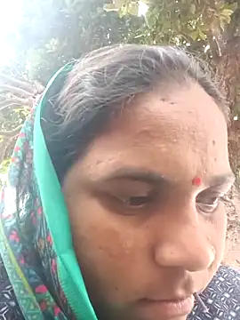 Snapshot of Radha_hotx chatting on October 26, 7:47 am Radha hotx online show from October 26, 7:47 am