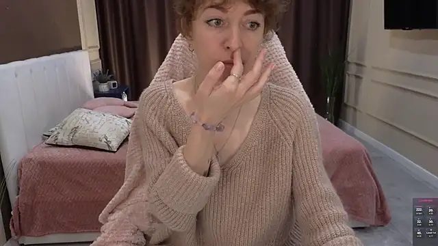 daniellia  online show from October 4, 8:23 am