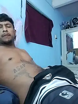 negromaussm online show from October 31, 9:10 am