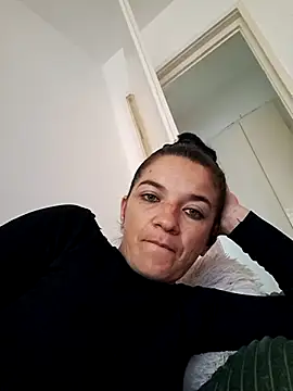 alinaalinutzq online show from September 11, 10:48 am