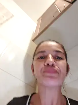 alinaalinutzq online show from October 4, 7:56 pm