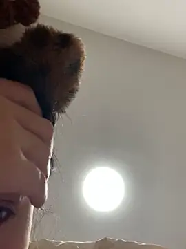 Snapshot of MengMeng0515 chatting on November 22, 12:37 pm MengMeng0515 online show from November 22, 12:37 pm