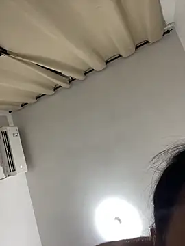 Snapshot of MengMeng0515 chatting on November 29, 3:26 pm MengMeng0515 online show from November 29, 3:26 pm