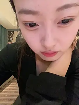 Snapshot of MengMeng0515 chatting on February 23, 1:41 pm MengMeng0515 online show from February 23, 1:41 pm