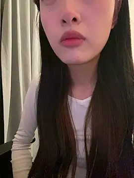 Snapshot of MengMeng0515 chatting on March 13, 2:34 pm MengMeng0515 online show from March 13, 2:34 pm