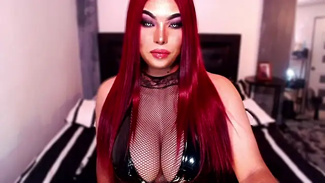 xTrixieMae online show from September 25, 4:05 am