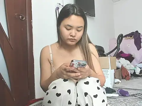 Snapshot of saika_blush chatting on April 7, 7:53 am saika blush online show from April 7, 7:53 am
