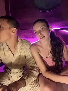 FoxStudioSex online show from October 19, 3:34 pm