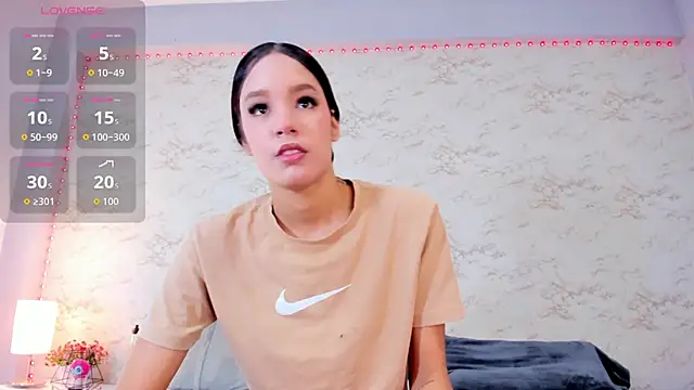 Martina Aldana online show from October 25, 1:18 pm