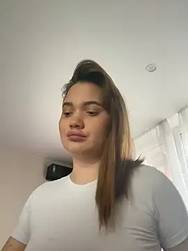 Snapshot of KittyMarry chatting on March 19, 2:21 pm KittyMarry online show from March 19, 2:21 pm