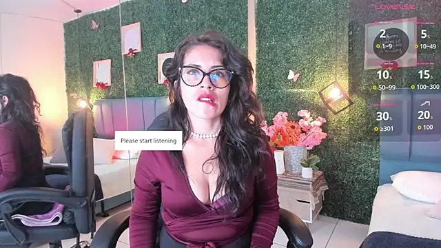 Linagh  online show from October 2, 11:39 am