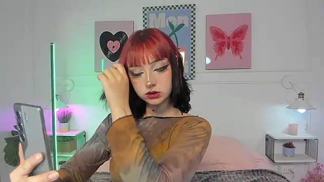 Zoe Lynch  online show from February 27, 11:32 am