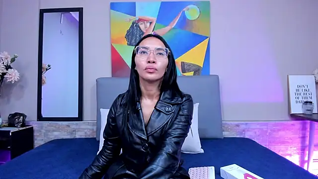 lucyy liiuu online show from September 10, 1:00 pm