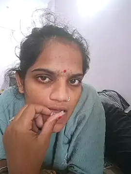 Sofia kuuu online show from October 31, 8:04 am