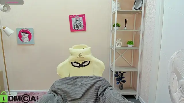 R0cket bunny online show from October 15, 1:06 am