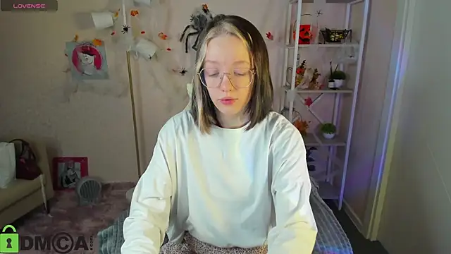 R0cket bunny online show from October 28, 1:09 am