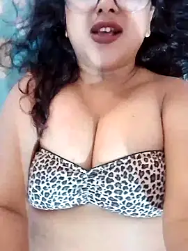 Snapshot of sweet_jenni chatting on March 3, 5:13 am sweet jenni online show from March 3, 5:13 am