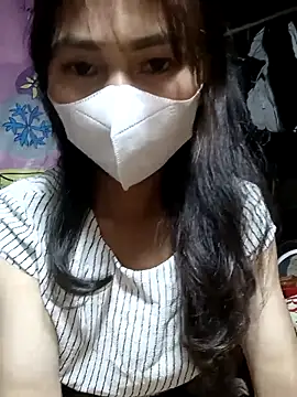 Snapshot of chau1 chatting on April 3, 2:04 pm chau1 online show from April 3, 2:04 pm