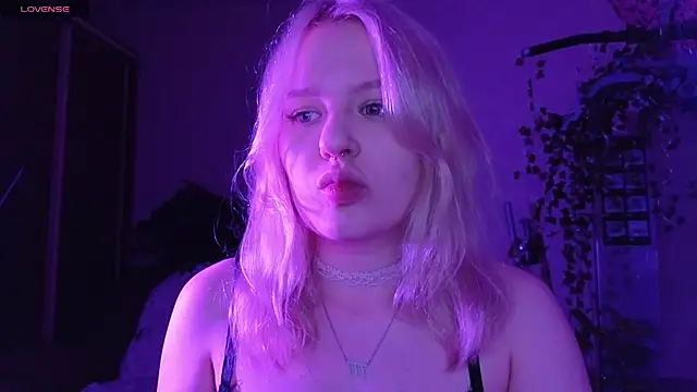 Mila Lioness online show from September 15, 2:22 am