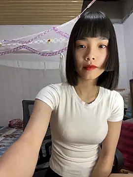 Snapshot of andymi1 chatting on September 21, 2:13 am andymi1 online show from September 21, 2:13 am