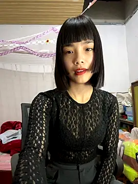 Snapshot of andymi1 chatting on October 30, 2:57 am andymi1 online show from October 30, 2:57 am