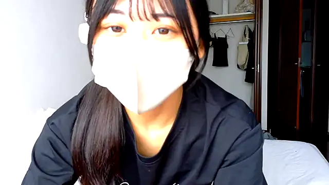 Snapshot of 0p-saki-p0 chatting on April 25, 2:58 am 0p-saki-p0 online show from April 25, 2:58 am