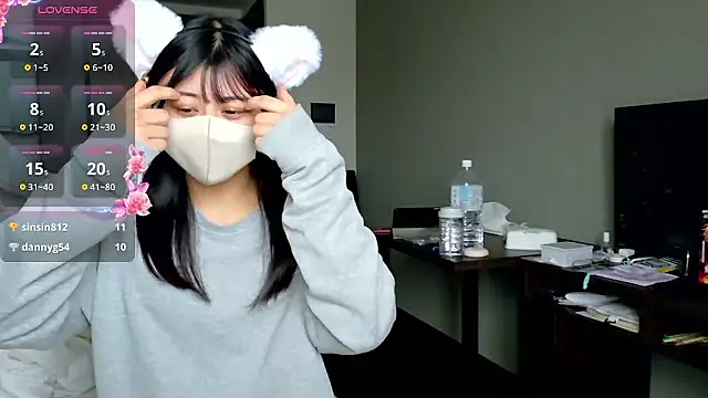Snapshot of 0p-saki-p0 chatting on April 28, 4:17 am 0p-saki-p0 online show from April 28, 4:17 am