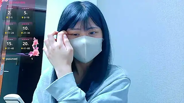 Snapshot of 0p-saki-p0 chatting on May 15, 11:28 am 0p-saki-p0 online show from May 15, 11:28 am