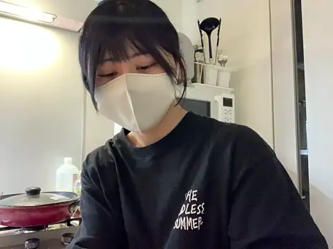 Snapshot of 0p-saki-p0 chatting on May 16, 10:36 am 0p-saki-p0 online show from May 16, 10:36 am