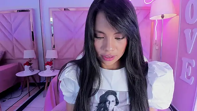 anyjones  online show from October 8, 4:10 am