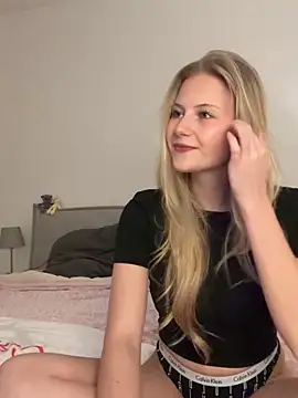 xlinababe online show from February 3, 7:19 pm