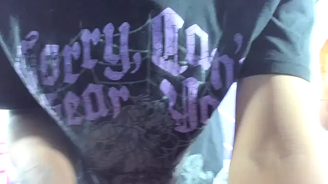 lau and boys18 online show from September 28, 1:49 pm