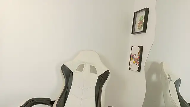 sara queen10 online show from March 27, 4:07 pm